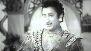 Yaaradi Ni Mohini  Sivaji Ganesan Padmini  Uthama Puthiran  Tamil Romantic Song [upl. by Nitin]