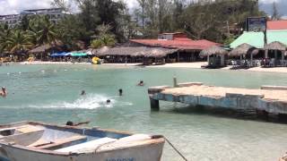 Niños en playa de Boca Chica beach Rep Dominicana [upl. by Ellesij]