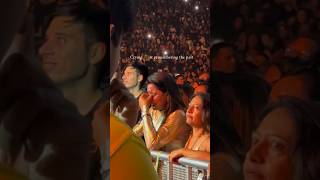 Emotional Moment 🥹🤍  Fangirl cried a lot during Arijit Singhs live concert in London [upl. by Santini597]