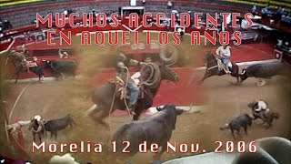 Pura Lumbre Llevaron en aquel Jaripeo A Capa Lazo y Jinete En La Monumental de Morelia 2006 [upl. by Selokcin]