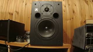 Studio monitor Quested S7R MK3 [upl. by Adnalue]