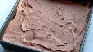 Zo maak je tiramisu met chocolademousse super makkelijk [upl. by Eelrebmik]