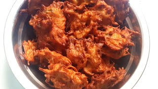 ഉള്ളിവട എളുപ്പത്തിൽ Kerala Style Ullivada Recipe in Malayalam Kerala Snacks Malayalam [upl. by Gut19]