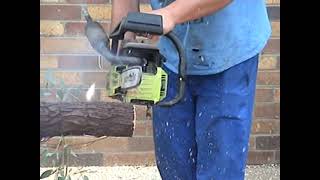 Chainsaw quickly cutting wood [upl. by Nisior]