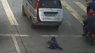 Child run over after falling from moving car [upl. by Yeniar]