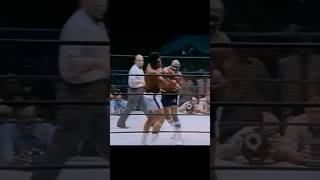 Muhammad Ali vs Earnie Shavers shorts [upl. by Nnayar]