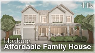 Bloxburg  Affordable Family House Speedbuild exterior [upl. by Xet]