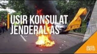 Usir Konsulat Jenderal AS Bakar Ban Warnai Demo Bela Palestina di Surabaya [upl. by Doris137]