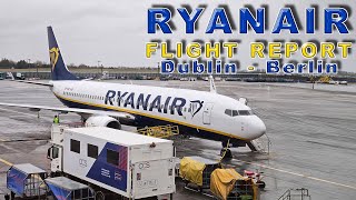 Mit Ryanair in der Economy  Boeing 737800  Flight Report  German [upl. by Carlo]