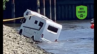 Wohnmobil Bergung Elbe Hamburg Germany bergung hamburg feuerwehr wohnmobil [upl. by Fiedler363]