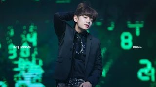 161231 가요대제전  방탄소년단 레이니즘 BTS Rainism  V focus [upl. by Arta]