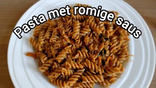 PASTA MET ROMIGE SAUS  SNEL EN MAKKELIJK RECEPT [upl. by Amby]