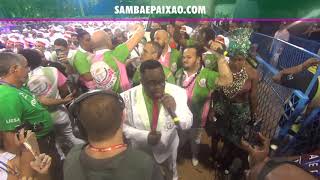 Carnaval 2019 Estação Primeira de Mangueira Inicio do Desfile [upl. by Eanwahs]