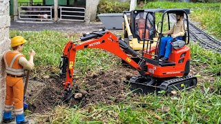 Paving driveway RC excavator Kubota Hutter U17 CAT 297 Loader MAN 4x4 Skip loader truck [upl. by Chandos878]