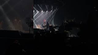 Erin Vain Elämää LIVE Hartwall Arena Helsinki  Mä hiihdän [upl. by Naamann]