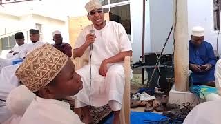 qari abubakari adam maarufu kama giriki akisoma quran katka kharusi iliofanyika mbezi kwembe [upl. by Deming]