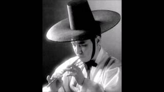 Sangnyŏngsan traditional Korean music [upl. by Ahsurej343]