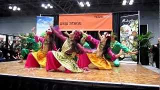 Dikir Barat of Kelantan  Malaysian Dance Performance  The New York Times Travel Show 2013 [upl. by Melody641]