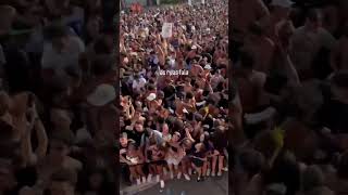 Bloco de Carnaval em São Paulo com Jé Santiago Derek e Yunk Vino cantando “Plaqtudum” [upl. by Haeckel]