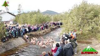 Plivanje za Časni krst na Vodicama  Zlatibor [upl. by Alleinnad]