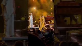 Maxwell sings Luxury Cococure LIVE in Houston 2024 maxwell [upl. by Leshia921]