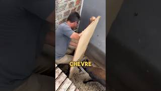 Comment Survivre À Une Attaque De Chèvre 😨 [upl. by Perni]