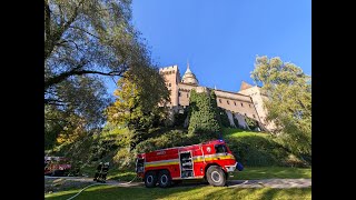 Hasiči zásah požiar v citadele Bojnického zámku Firefighters fire in the citadel of Bojnické Castle [upl. by Budd671]