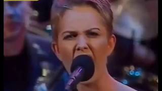 Kasia Stankiewicz  quotPocałuj nocquot Live 1999 [upl. by Hilaria]