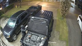 Video shows police interrupting auto theft in progress outside Toronto home [upl. by Ardeha304]