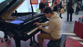 THOMAS KRÜGER – DARK AMÉLIE  Yann Tiersen Public Piano in Shopping Center [upl. by Ahtebbat323]