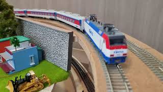 한국철도모형 Korail 8201 전기기관차 무궁화호 연결주행 korea railway electric locomotive diorama [upl. by Llebasi362]