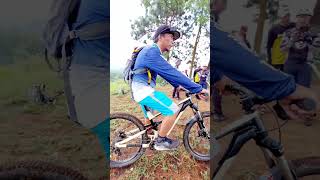 Review jalur sepeda gunung MTB dengan polygon d7 [upl. by Fife901]