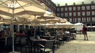 Die Plaza Mayor in Madrid  euromaxx [upl. by Aneehsyt92]