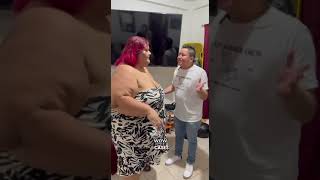 Quiere sacarme de esa vida con un sueldo básico jaja karolgecuatoriana humor comedia viralvideo [upl. by Corine]