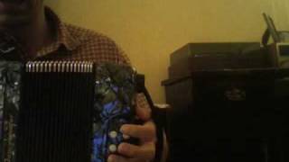 Learning the basses on the BC Irish button accordion [upl. by Latricia]