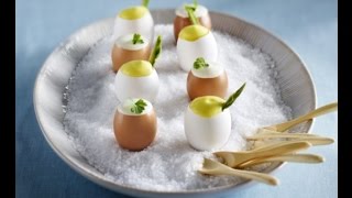 Aviko recept Amuse van ei met aardappelschuim [upl. by Zsamot]