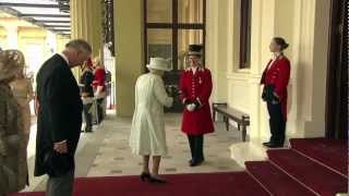 Royal Procession to Buckingham Palace  Diamond Jubilee [upl. by Ekusuy]