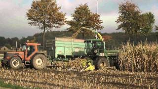 Oorts mais hakselen 2013 met john deere 5830 [upl. by Corinne851]