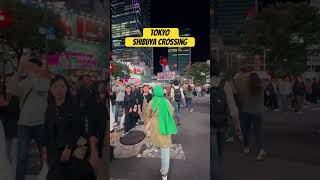 Tokyo da bulunan en kalabalık yaya geçidi tokyo2024 shibuya nereyegidelim [upl. by Yadnil]