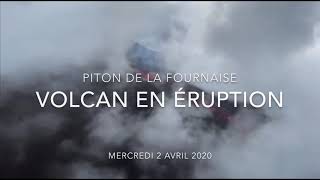 Le piton de la Fournaise est en éruption [upl. by Asilenna516]