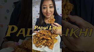 Mai Padhi Likhi Hu ☺️  Pakode Recipe  shorts viralshorts makingfood recipe food america [upl. by Ayam627]