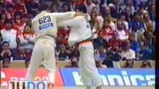 JUDO 1987 World Championships Hitoshi Sugai 須貝 等 JPN  Theo Meijer NED [upl. by Zigrang510]