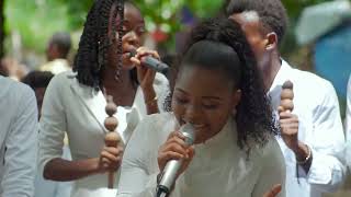 Liliane Mwimpe dans Puekalelu version 2 live recording [upl. by Trout359]