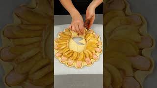 Dessert in 5 minutes Just puff pastry and apples [upl. by Hamner]