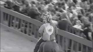 Palio di Siena Agosto 2014 la Civetta vince il Palio di Siena 2014 vittoria Andrea Mari su OccolÃ¨ [upl. by Tracee]