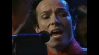 Stone Temple Pilots  Sour Girl Live on Leno 05182000 [upl. by Festa365]