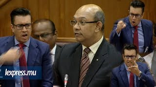 Assemblée nationale altercation entre Shakeel Mohamed et Etienne Sinatambou [upl. by Fidelia]