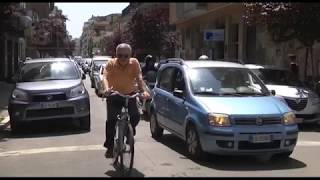 Pescara  Traffico e incuria proteste in Via Carducci [upl. by Gonzalez]