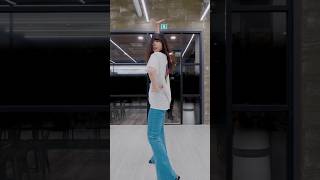 왁킹 SOS Remix choreography SUZAN [upl. by Peednus]