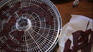 Making Beef Jerky With a Nesco Dehydrator FD75PR [upl. by Stanwood]